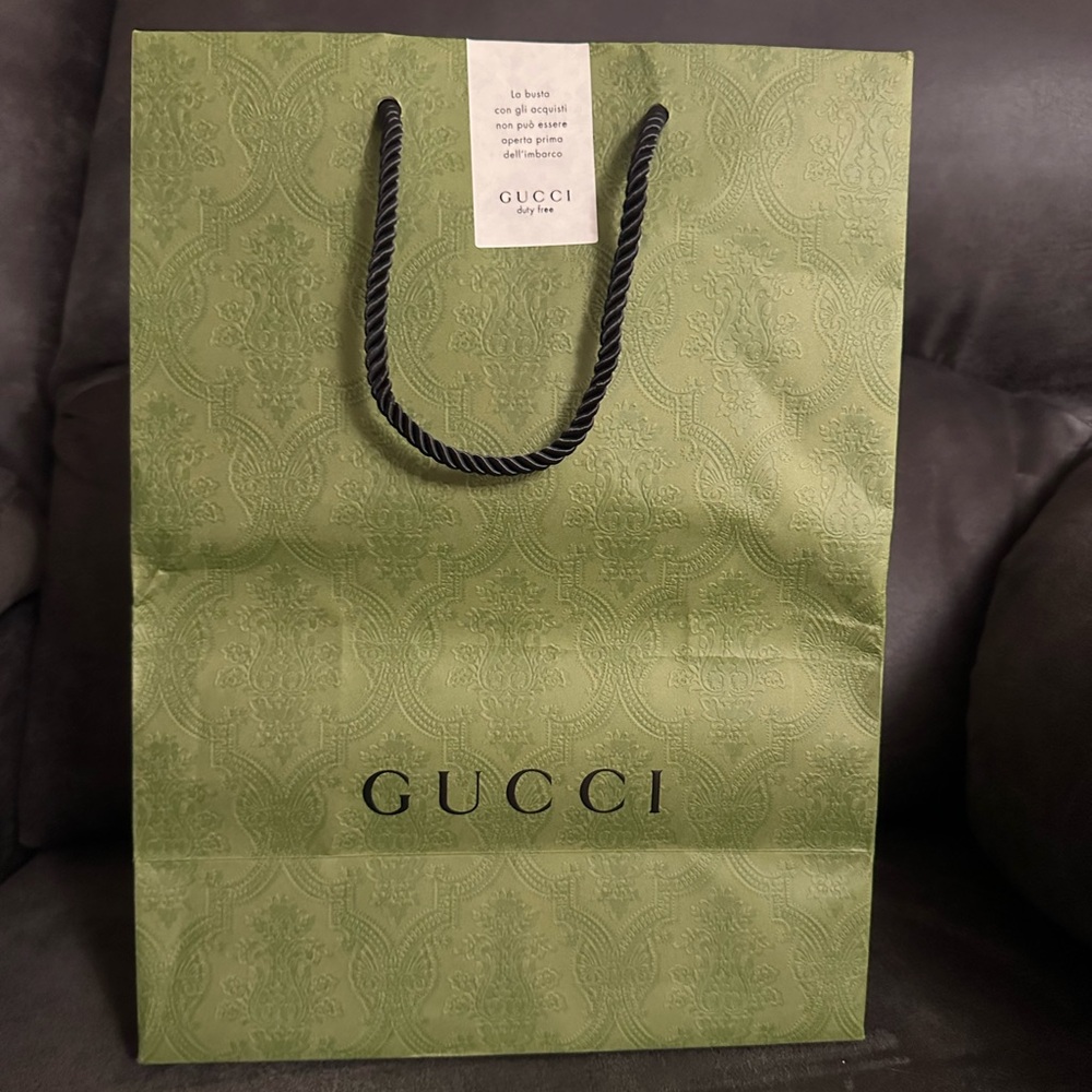 Gucci shopping bag